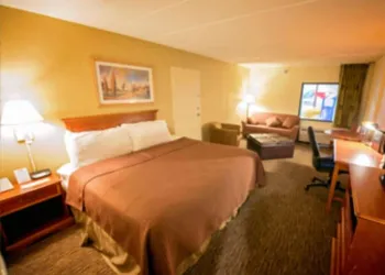 Brookings Inn hotel thumbnail 8