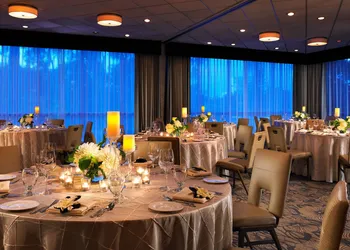 Sheraton La Jolla Hotel hotel thumbnail 2