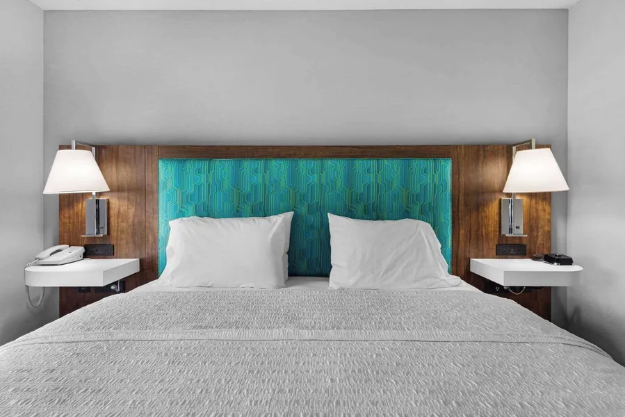 Hampton Inn & Suites Pensacola I-10 N at Univ. Town Plaza hotel detail image 6