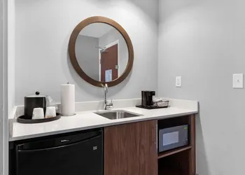 Hampton Inn & Suites Pensacola I-10 N at Univ. Town Plaza hotel thumbnail 5
