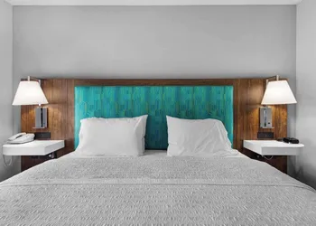 Hampton Inn & Suites Pensacola I-10 N at Univ. Town Plaza hotel thumbnail 6