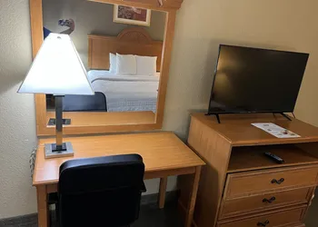 Americas Best Value Inn Pharr hotel thumbnail 8