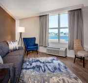 Sheraton Portsmouth Harborside Hotel hotel detail image 7