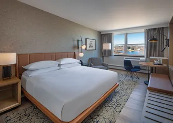 Sheraton Portsmouth Harborside Hotel hotel thumbnail 8
