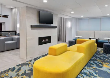 Hampton Inn & Suites Cleveland-Beachwood hotel thumbnail 2