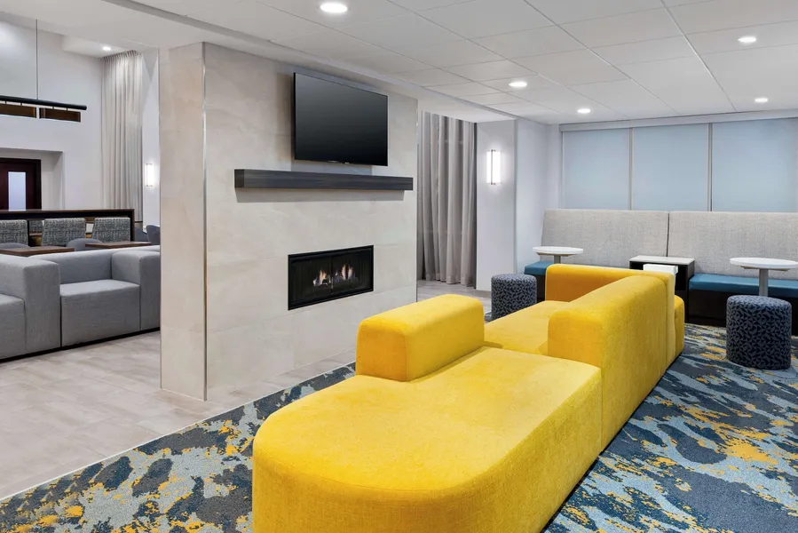 Hampton Inn & Suites Cleveland-Beachwood hotel detail image 2