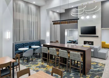 Hampton Inn & Suites Cleveland-Beachwood hotel thumbnail 3