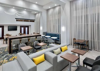Hampton Inn & Suites Cleveland-Beachwood hotel thumbnail 4
