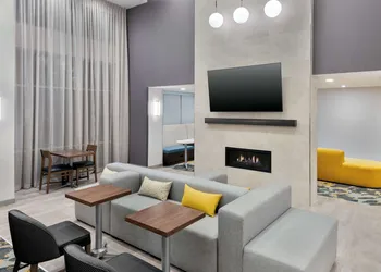 Hampton Inn & Suites Cleveland-Beachwood hotel thumbnail 5
