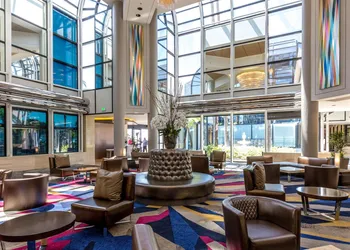 Hilton Los Angeles/Universal City hotel thumbnail 3