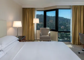Hilton Los Angeles/Universal City hotel thumbnail 6