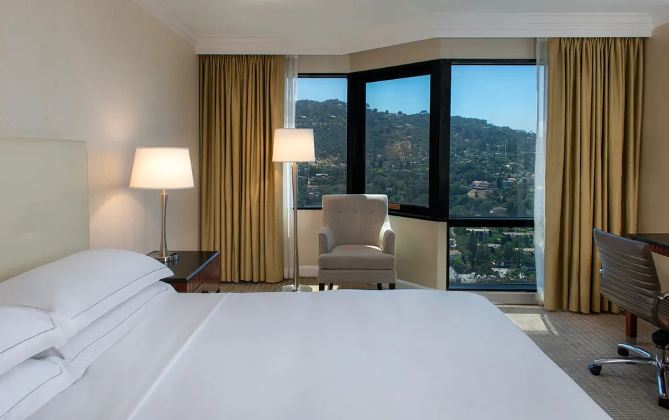 Hilton Los Angeles/Universal City hotel detail image 6