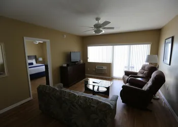 Shoreline Island Resort - Exclusively Adult hotel thumbnail 5