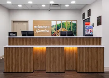 Hampton Inn & Suites Tampa-Wesley Chapel hotel thumbnail 3