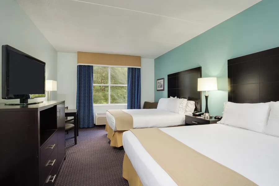 Holiday Inn Express Suites Plant City by IHG hotel detail image 2