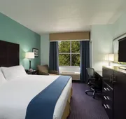 Holiday Inn Express Suites Plant City by IHG hotel detail image 3
