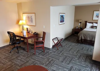 Wingate by Wyndham - Edmonton West hotel thumbnail 4