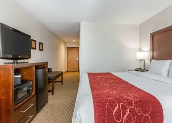 Comfort Suites Downtown Sacramento hotel thumbnail 4