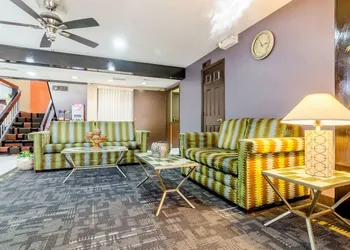 Quality Inn South hotel thumbnail 3