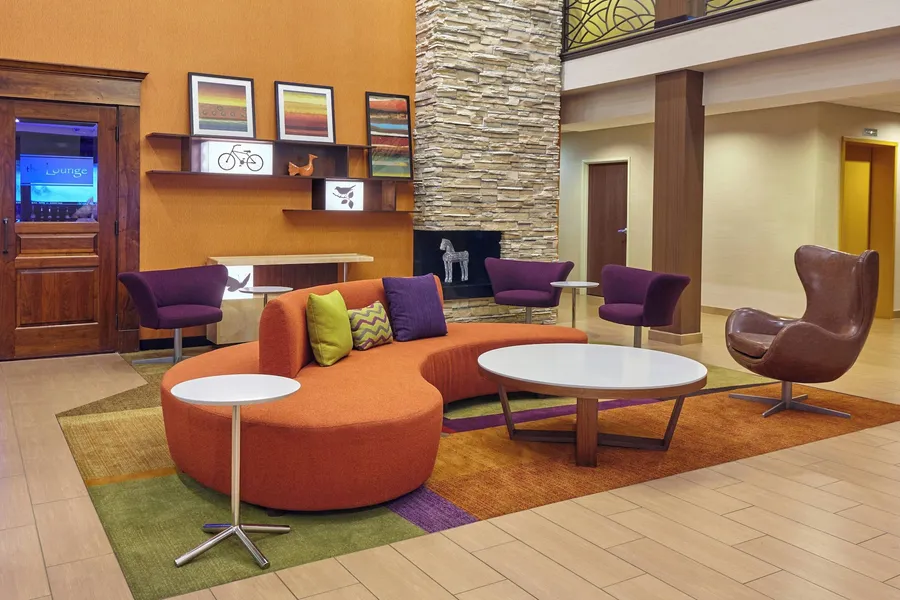 Fairfield Inn & Suites by Marriott Lombard hotel detail image 2