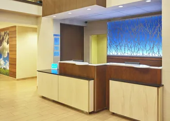 Fairfield Inn & Suites by Marriott Lombard hotel thumbnail 4