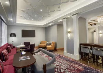Hilton Checkers Los Angeles hotel thumbnail 4