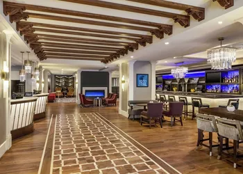 Hilton Checkers Los Angeles hotel thumbnail 6