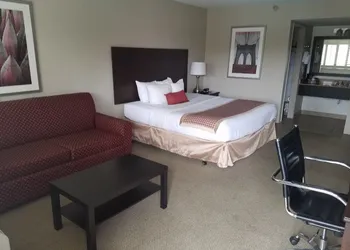 Infinity Inn & Suites hotel thumbnail 4