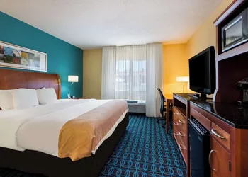 Quality Inn & Suites Bozeman hotel thumbnail 6