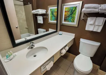 Quality Inn & Suites Bozeman hotel thumbnail 8