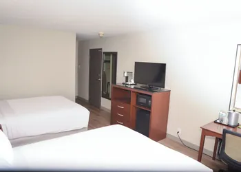 Holiday Inn Blmgtn Arpt South - Mall Area by IHG hotel thumbnail 4