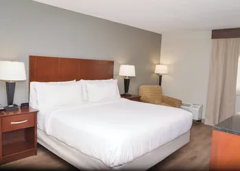 Holiday Inn Blmgtn Arpt South - Mall Area by IHG hotel thumbnail 6