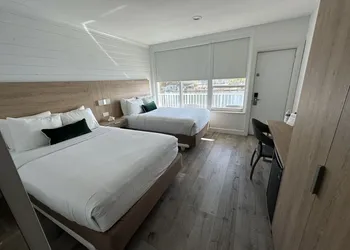 Gilbert's Resort hotel thumbnail 6