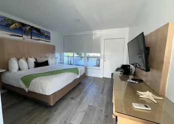 Gilbert's Resort hotel thumbnail 8