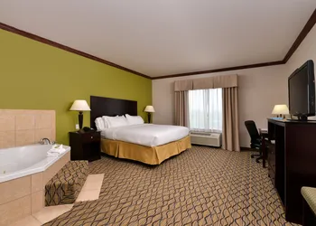 Holiday Inn Express Hotel & Suites Sherman Highway 75 by IHG hotel thumbnail 7