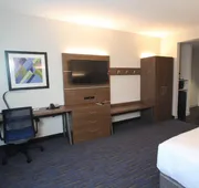 Holiday Inn Express Hotel & Suites Charleston-North by IHG hotel detail image 3