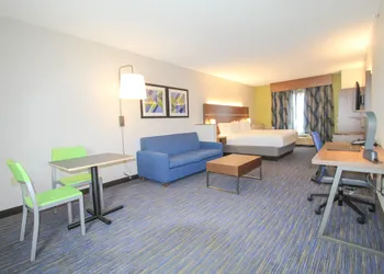 Holiday Inn Express Hotel & Suites Charleston-North by IHG hotel thumbnail 8