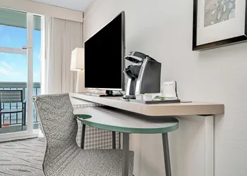 Holiday Inn Resort Oceanfront at Surfside Beach by IHG hotel thumbnail 3