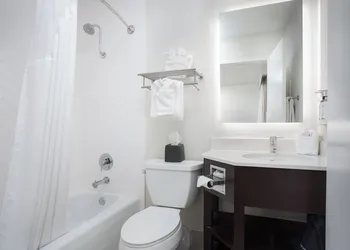 Holiday Inn Resort Oceanfront at Surfside Beach by IHG hotel thumbnail 5