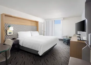 Holiday Inn Resort Oceanfront at Surfside Beach by IHG hotel thumbnail 7