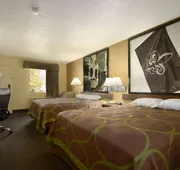 Super 8 by Wyndham Calhoun hotel detail image 5