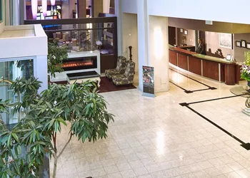 Executive Plaza Hotel Metro Vancouver hotel thumbnail 3