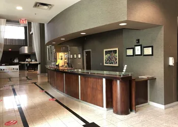 Executive Plaza Hotel Metro Vancouver hotel thumbnail 5