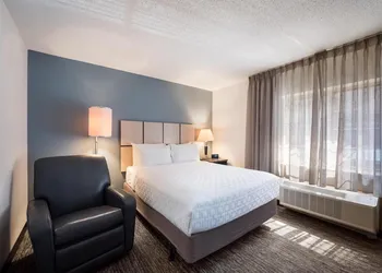 Sonesta Simply Suites Phoenix Glendale hotel thumbnail 6
