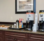 Hampton Inn Detroit/Roseville hotel detail image 3