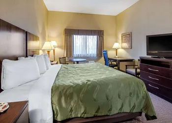 Quality Inn Smyrna hotel thumbnail 6
