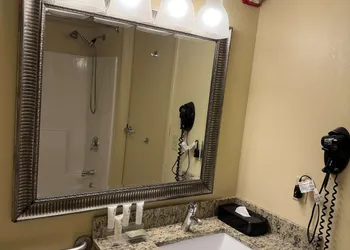Country Inn & Suites by Radisson, Macedonia, OH hotel thumbnail 3