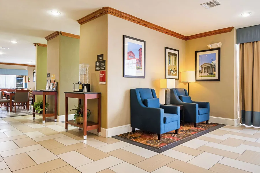 Comfort Suites Lake Charles hotel detail image 6