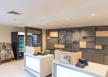 Holiday Inn Express Charleston by IHG hotel thumbnail 2