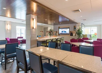 Holiday Inn Express Charleston by IHG hotel thumbnail 3